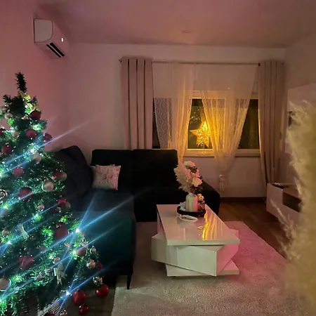 Stan Na Dan Ana דירה